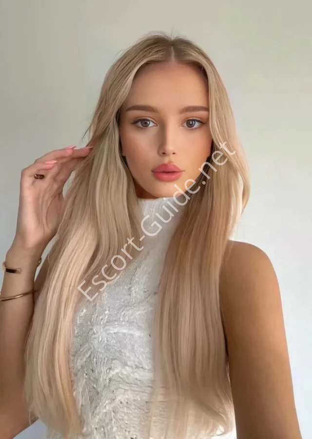 Alina, Blond