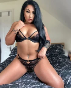Johanna, Noir