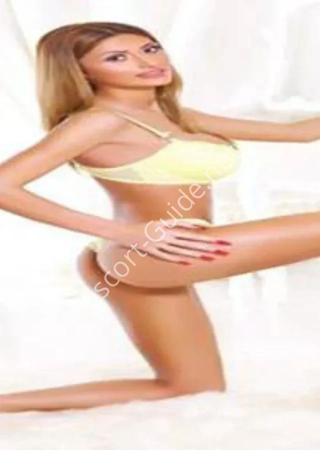 Blondie Escortss, Loira