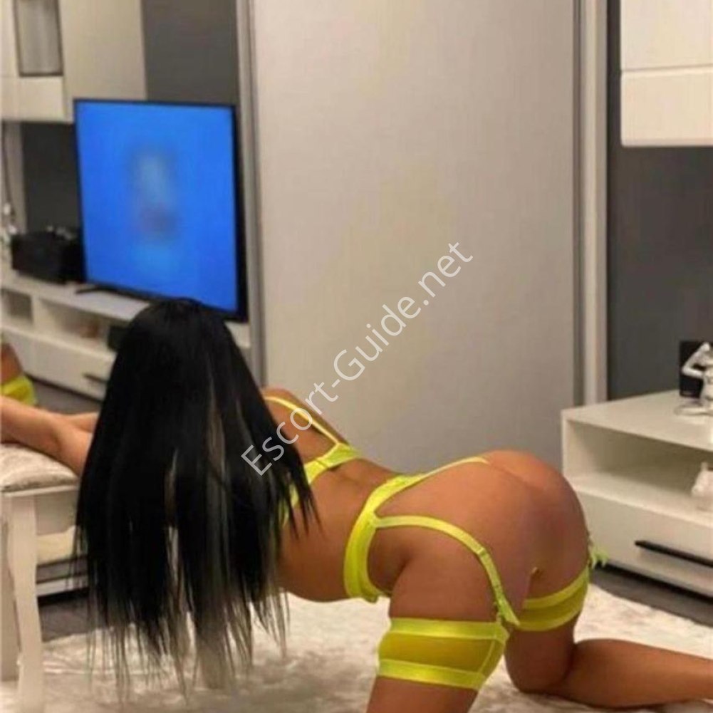 Emely, Noir