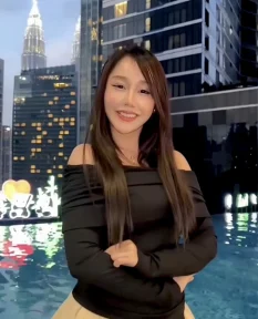 Yumi, Black