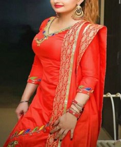 Tabassum Noori, Blonde