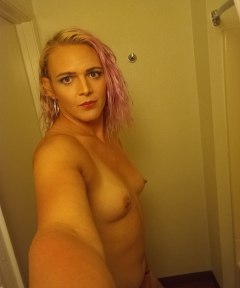 Tskatiekae , Blonde