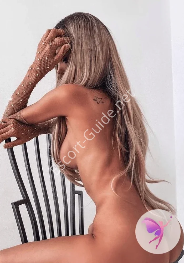 Escorts in Paris