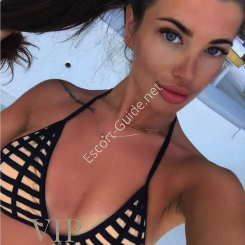 Yuliana, Black