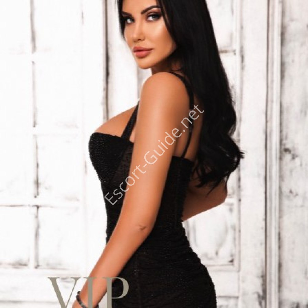 Helen, Black