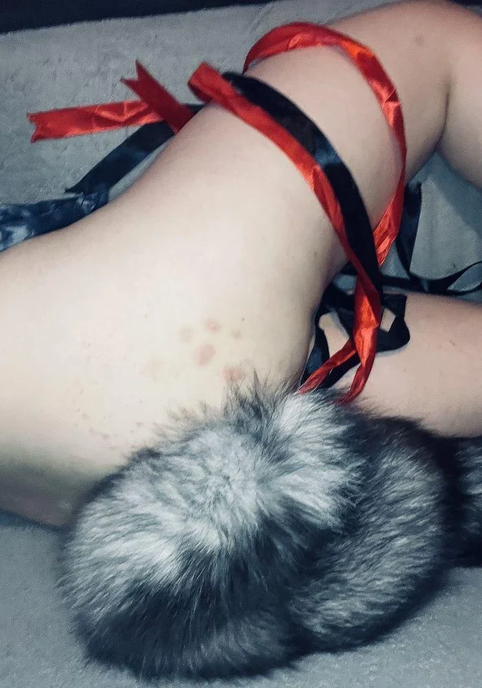 Emese, Pelirrojo
