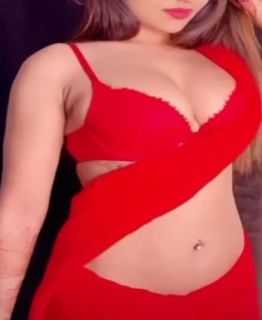 Alina Kapoor, Preto